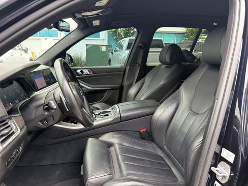 Used 2019 BMW X5 xDrive40i w/ M Sport Package AWD/4WD image 11