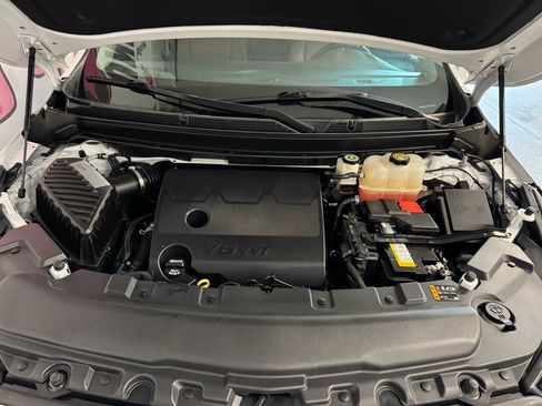 Used 2021 Buick Enclave Avenir w/ Avenir Technology Package FWD image 6