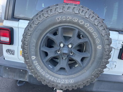 Used 2022 Jeep Wrangler Sport AWD/4WD image 12