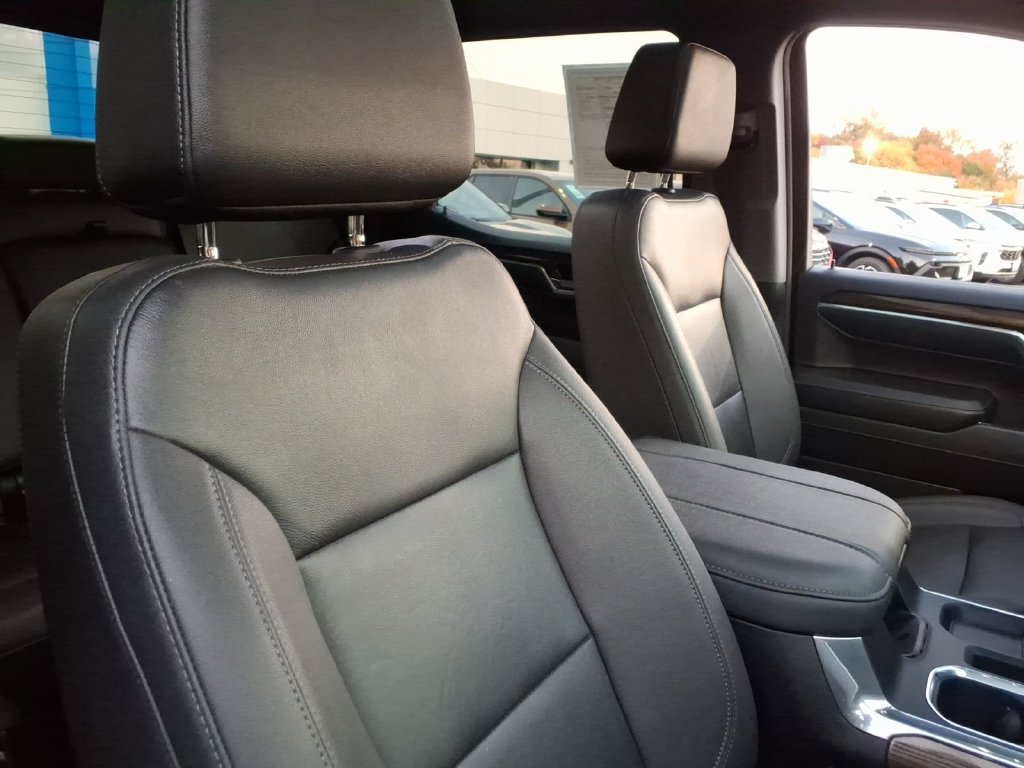Certified 2023 Chevrolet Silverado 1500 RST AWD/4WD image 21