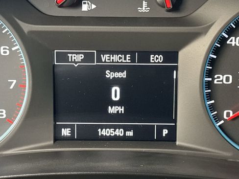 Used 2016 Chevrolet Malibu LT image 17