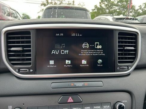 Used 2022 Kia Sportage LX image 18