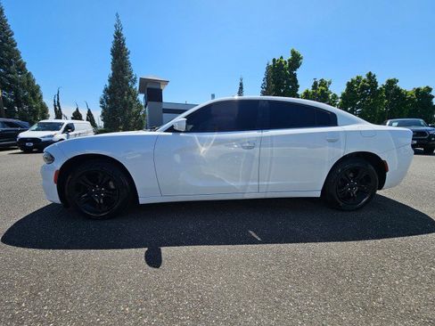 Certified 2021 Dodge Charger SXT w/ Leather Interior Group RWD image 6