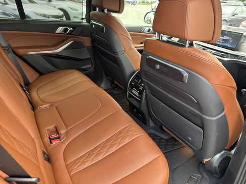 Used 2025 BMW X5 xDrive40i w/ Executive Package AWD/4WD image 16