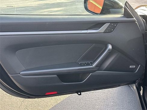 Used 2022 Porsche 911 Carrera 4 image 20