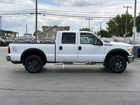 Used 2016 Ford F250 XLT AWD/4WD image 2