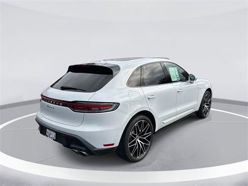 Used 2023 Porsche Macan S image 4
