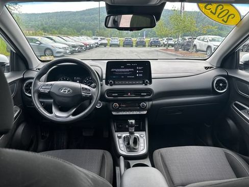 Certified 2023 Hyundai Kona SEL w/ Convenience Package AWD/4WD image 12