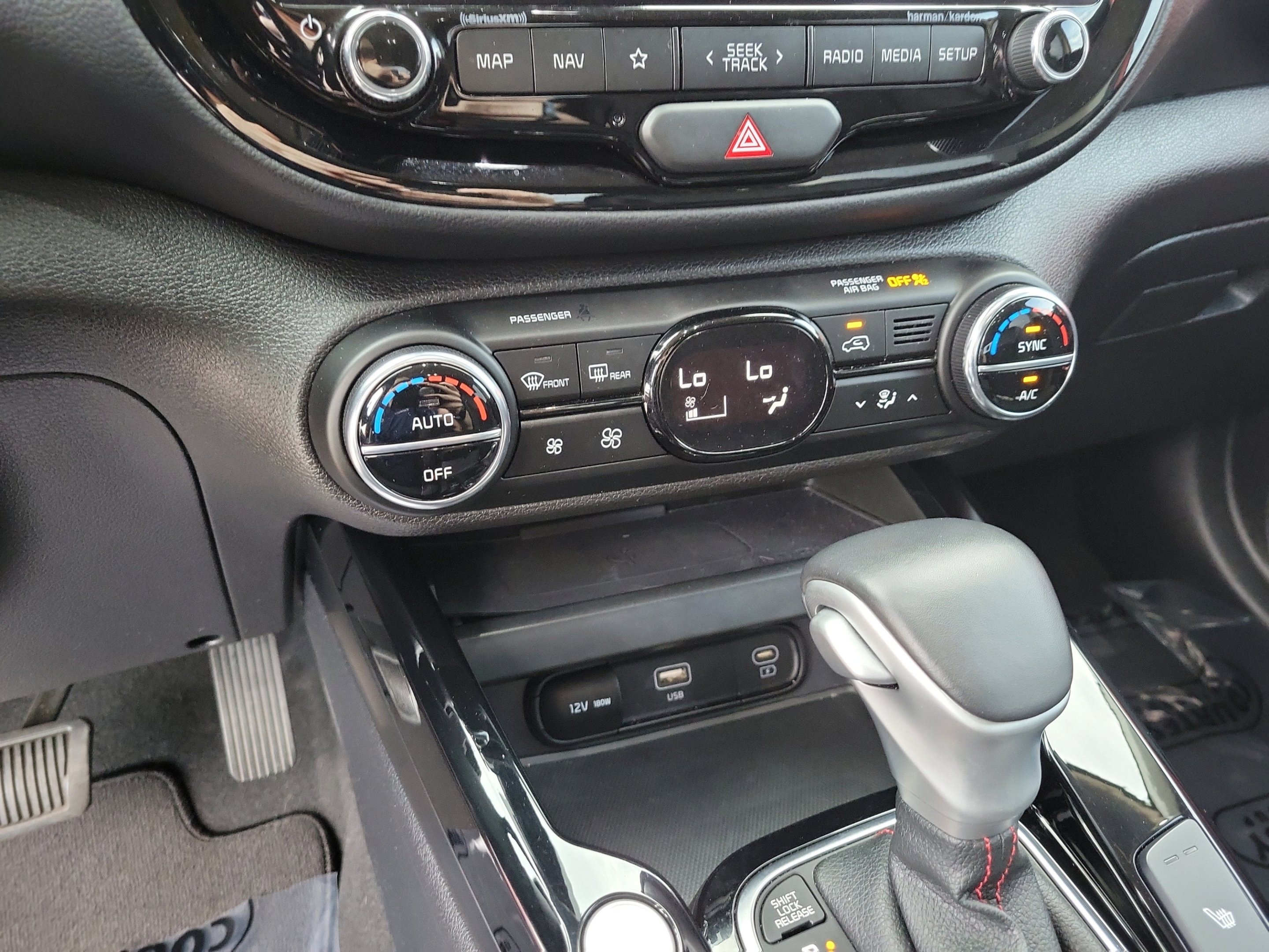 Certified 2024 Kia Soul GT-Line w/ Option Group 020 FWD image 19