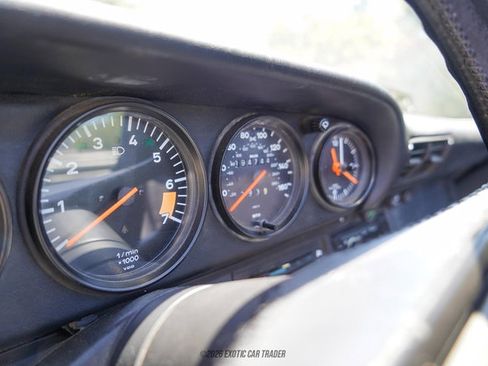 Used 1987 Porsche 911 Carrera RWD image 37