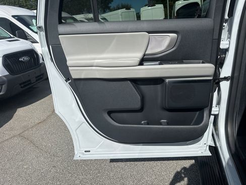 New 2025 Ford Expedition Max Active image 45