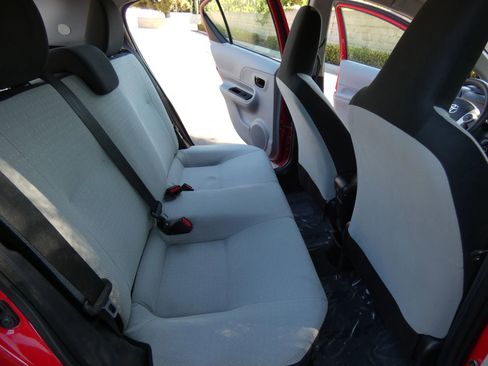 Used 2014 Toyota Prius C One image 31