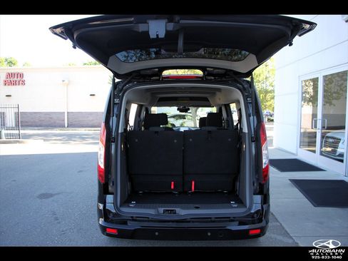 Used 2019 Ford Transit Connect XLT FWD image 39
