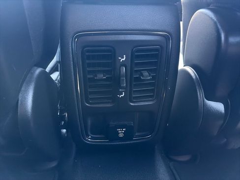 Used 2020 Jeep Grand Cherokee Altitude RWD image 31