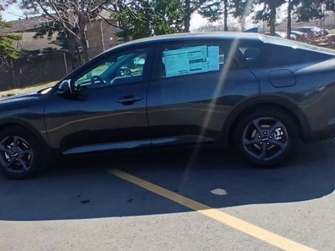 New 2026 Kia K4 LXS image 8