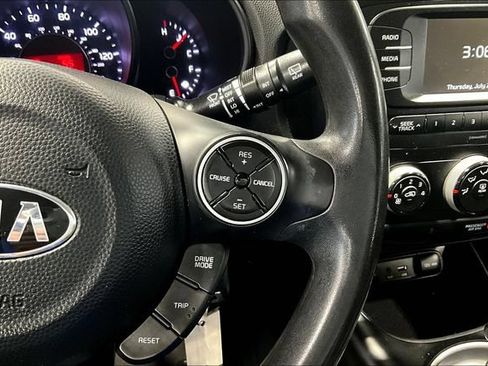 Used 2018 Kia Soul FWD image 11