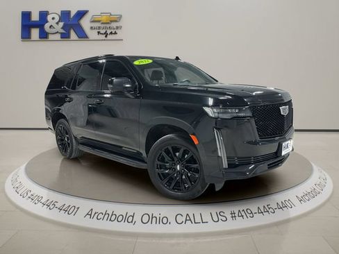 Used 2022 Cadillac Escalade Sport w/ LPO, ONYX Package AWD/4WD image 1