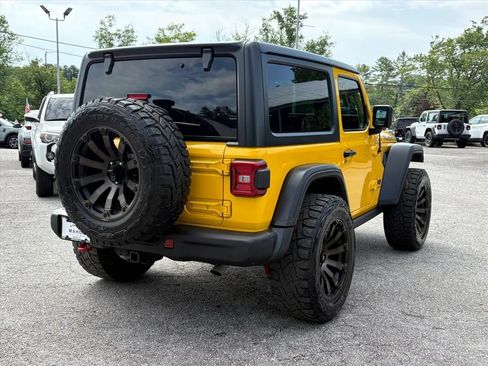 Used 2021 Jeep Wrangler Rubicon AWD/4WD image 6