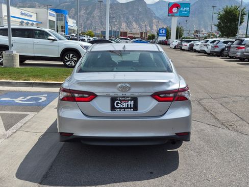 Used 2021 Toyota Camry LE FWD image 7