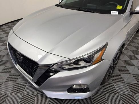 Used 2022 Nissan Altima 2.5 SV image 11
