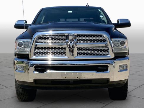 Used 2014 RAM 2500 Laramie w/ Convenience Group AWD/4WD image 4