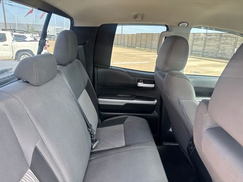 Used 2017 Toyota Tundra SR5 w/ SR5 Upgrade Package RWD image 31