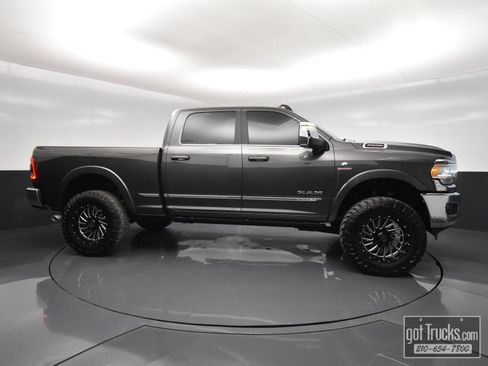 Used 2024 RAM 2500 Limited AWD/4WD image 52