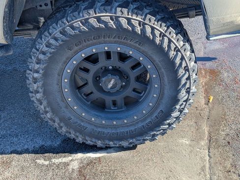 Used 2016 Toyota Tacoma 2WD Double Cab image 21