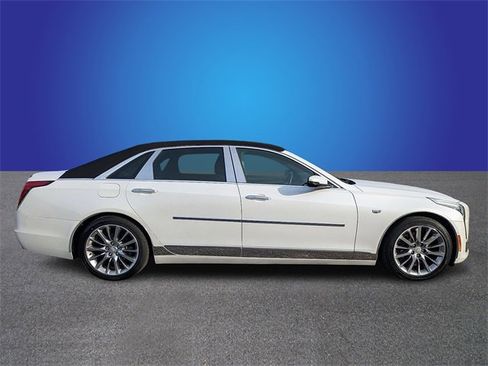 Used 2017 Cadillac CT6 Luxury image 6