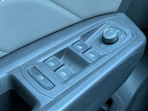 Used 2022 Volkswagen Atlas SEL Premium image 37