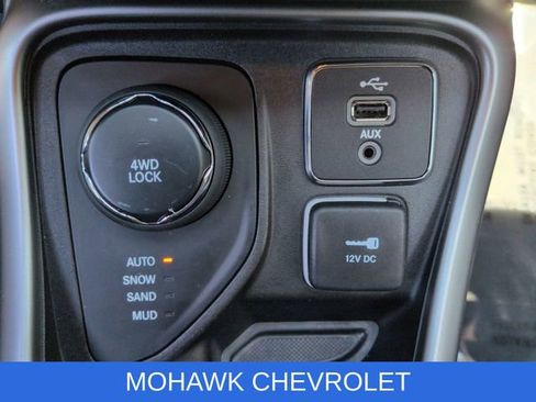 Used 2019 Jeep Compass Latitude w/ Popular Equipment Group AWD/4WD image 36