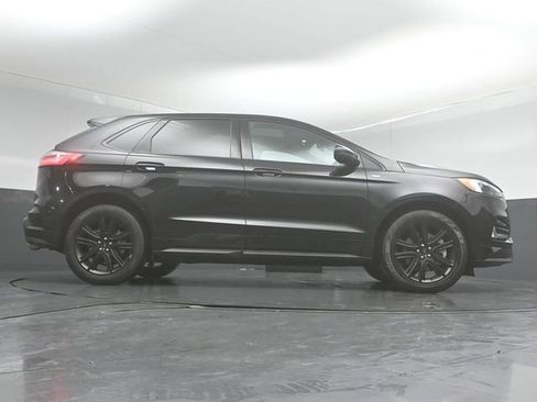 Certified 2021 Ford Edge ST-Line w/ Class II Trailer Tow Package image 40