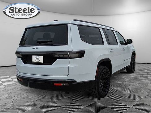 New 2026 Jeep Grand Wagoneer Limited AWD/4WD image 5