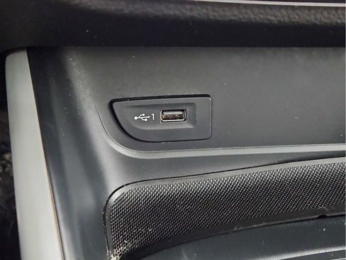 Used 2018 Audi A3 e-tron Prestige image 29