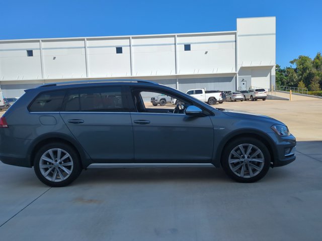 Used 2017 Volkswagen Golf Alltrack AWD/4WD image 4