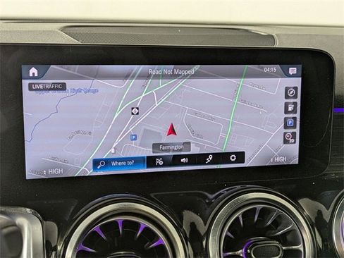 Used 2023 Mercedes-Benz EQB 300 4MATIC image 22