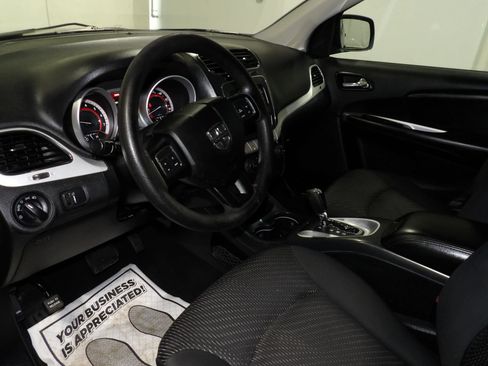 Used 2018 Dodge Journey SE FWD image 10