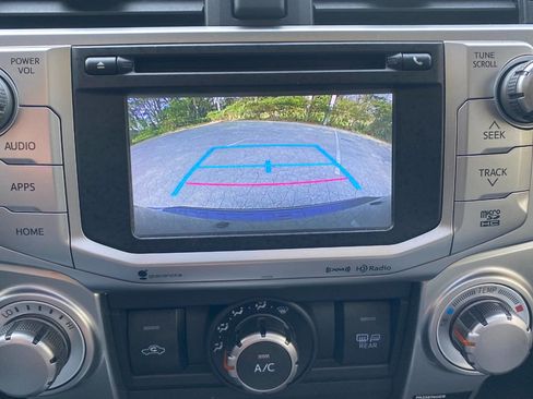 Used 2016 Toyota 4Runner Limited image 30