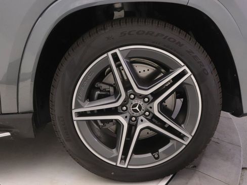 New 2026 Mercedes-Benz GLS 450 4MATIC image 13