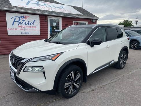 Used 2023 Nissan Rogue SL w/ SL Premium Package AWD/4WD image 1