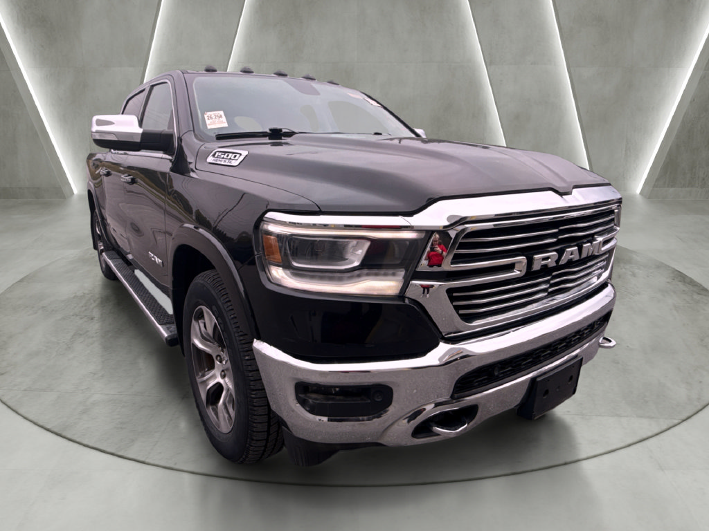 Used 2019 RAM 1500 Laramie AWD/4WD image 1