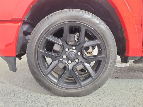 Used 2022 RAM 1500 Laramie AWD/4WD image 9