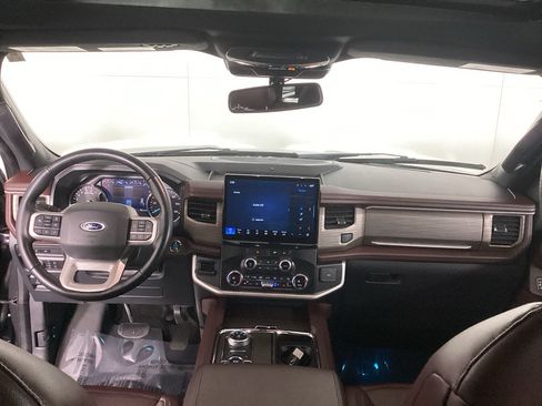Used 2022 Ford Expedition Max Limited image 22