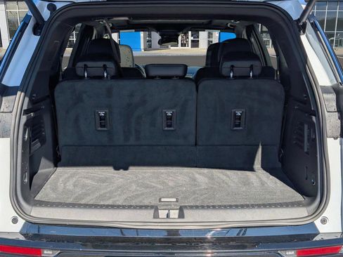 Certified 2024 GMC Acadia Denali image 10