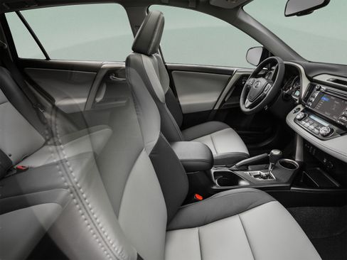 Used 2015 Toyota RAV4 Limited FWD image 44
