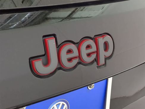 Used 2020 Jeep Grand Cherokee Trailhawk w/ Trailhawk Luxury Group image 10