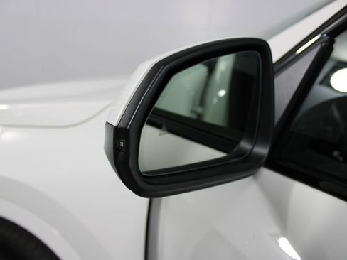 Used 2025 BMW X1 xDrive28i image 12