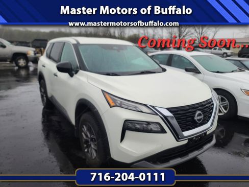 Used 2023 Nissan Rogue S image 1