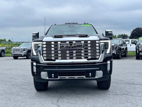 Used 2024 GMC Sierra 2500 Denali w/ Denali Reserve Package AWD/4WD image 5