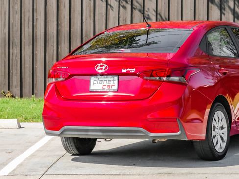 Used 2020 Hyundai Accent SE image 11